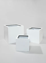 Load image into Gallery viewer, Kyvika Fiberstone Square Pot